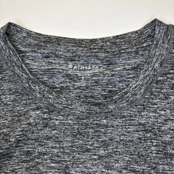 Athleta Womens Uptempo Long Sleeve Shirt Top Size Small Gray Thumb Holes Stretch - Picture 3 of 9